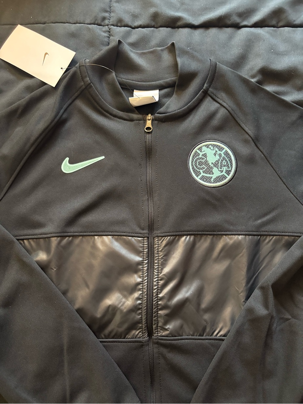 Youth Club America Nike I96 Woven Anthem Raglan Full-Zip Jacket - black - large